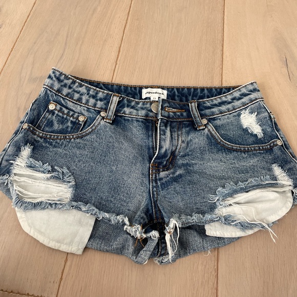 Superdown Jeans shorts in size 23 - Picture 2 of 3